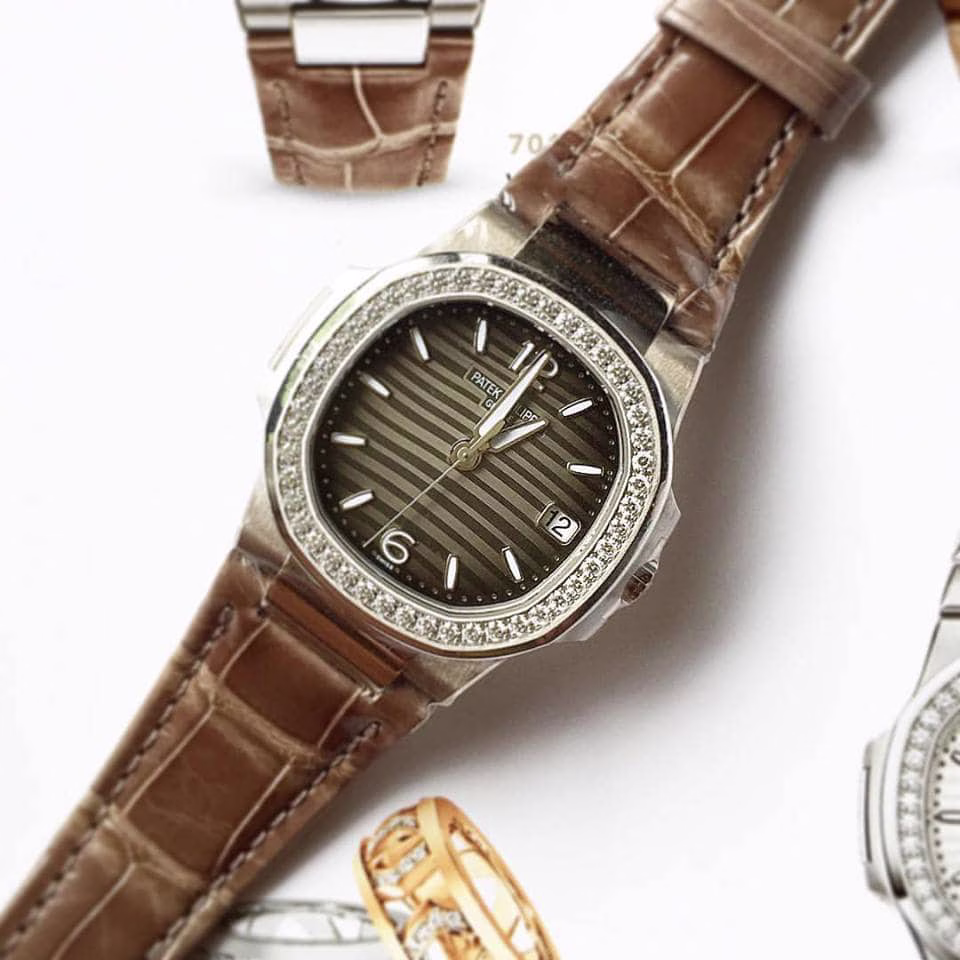 Patek Philippe 7010G-012