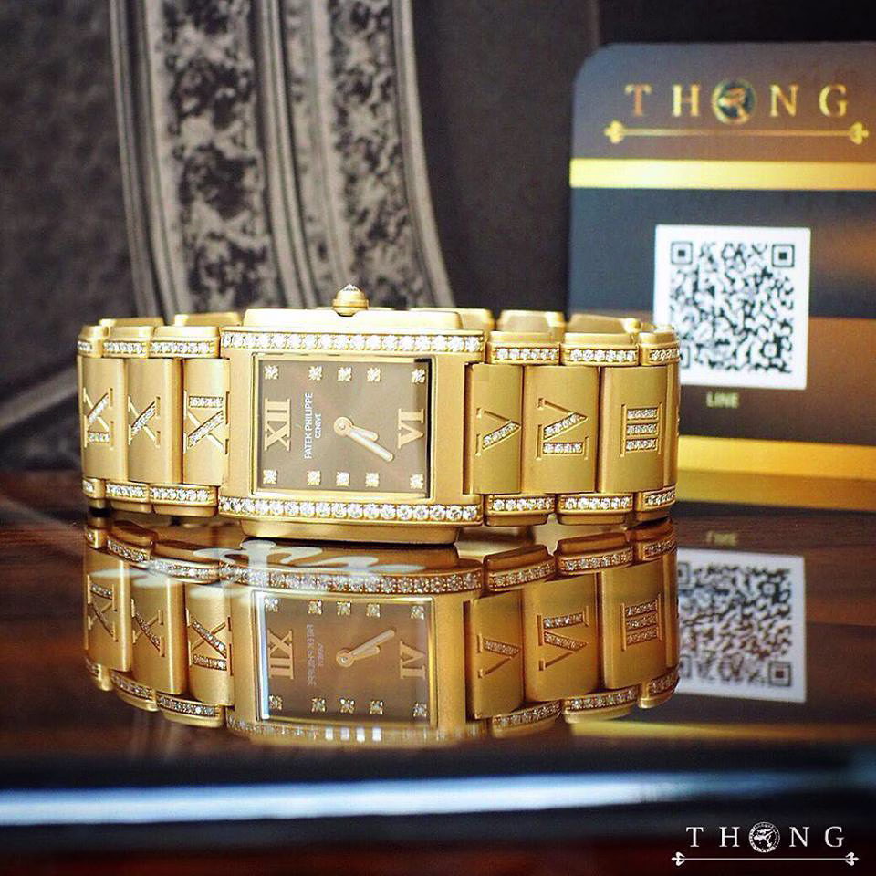 Patek Philippe 4910/40R