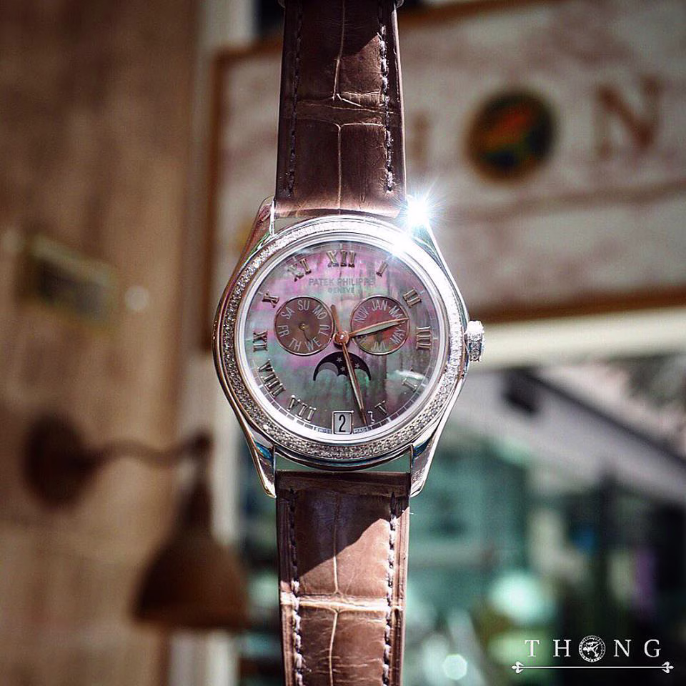 Patek Philippe 4936G-010 (Geneva seal)