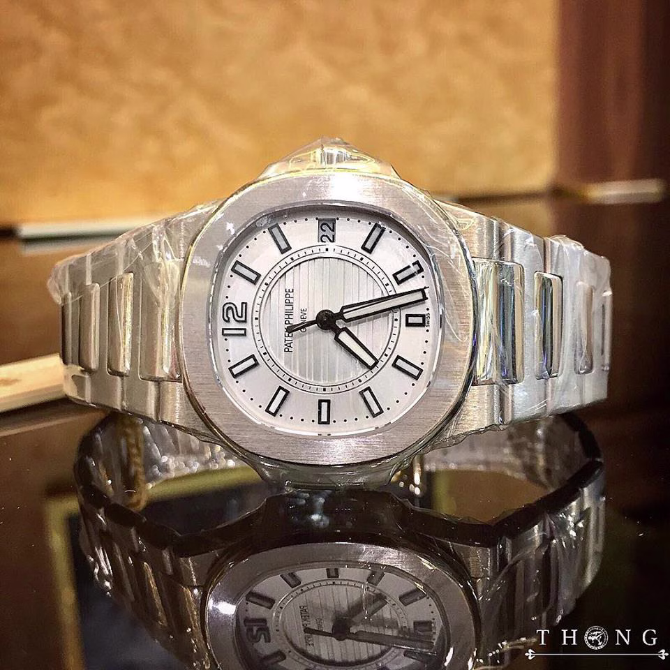 Patek Philippe 7011/1G