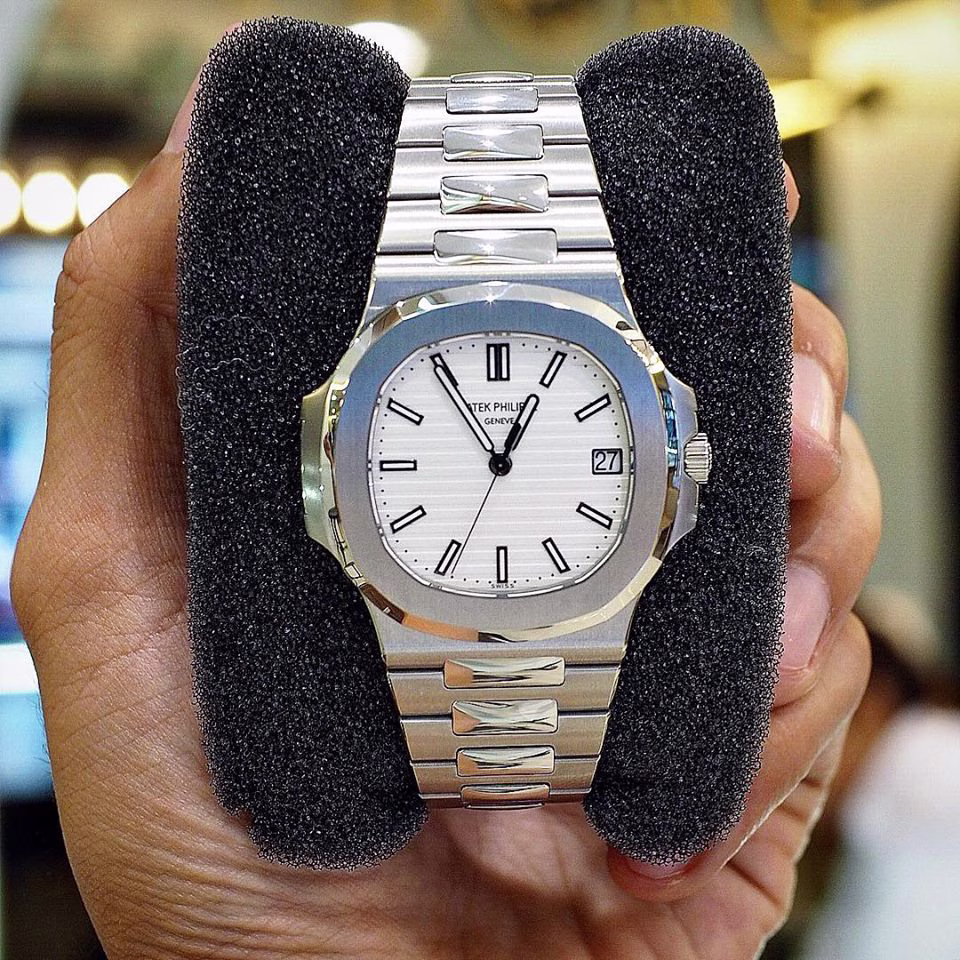 Patek Philippe 5711/1a-011
