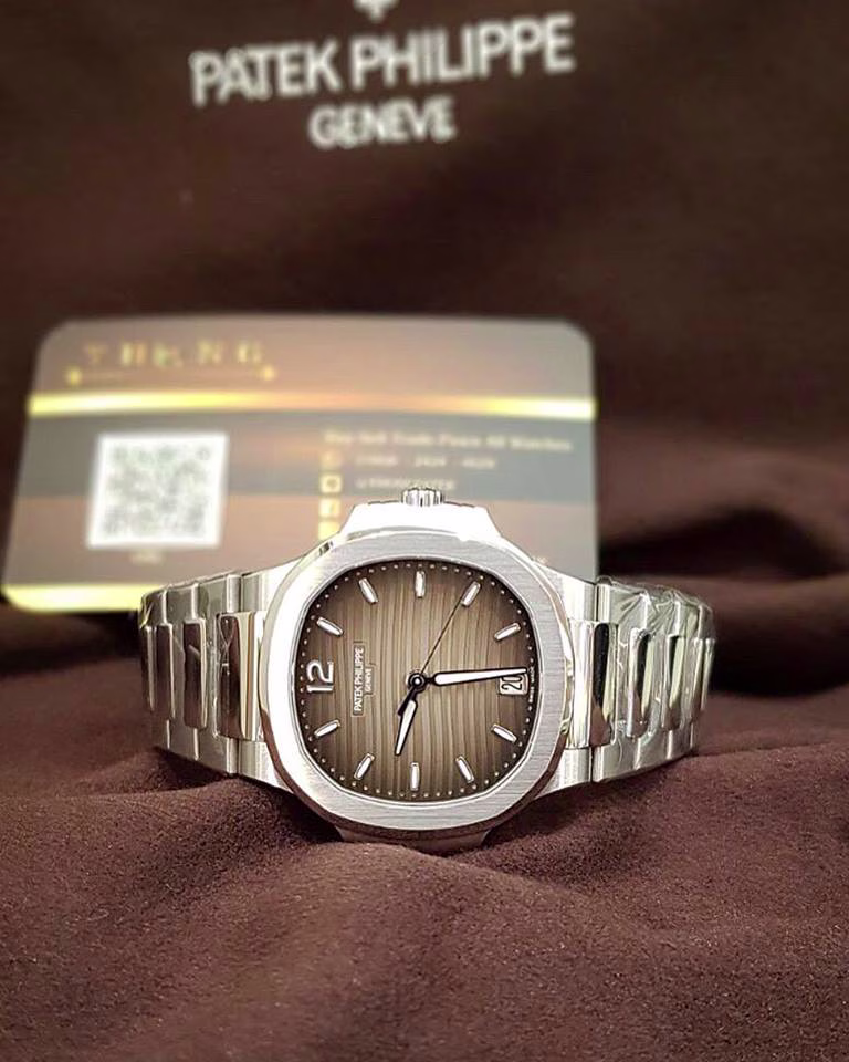 Patek Philippe 7118/1a-011