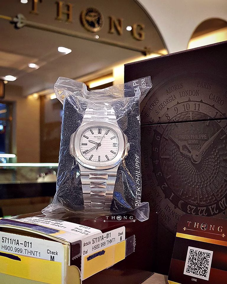 Patek Philippe 5711/1a-011