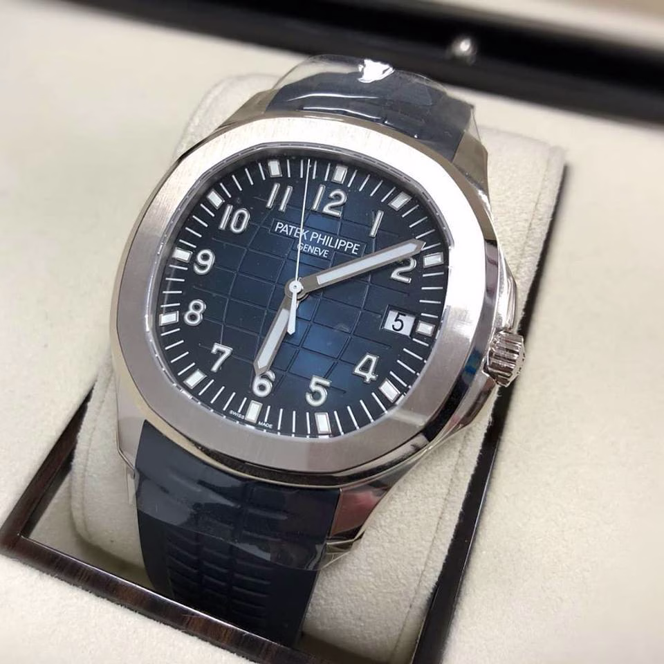 Patek Philippe 5168G-001