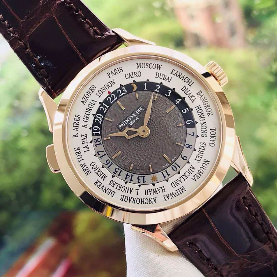 Patek Philippe 5230R,G