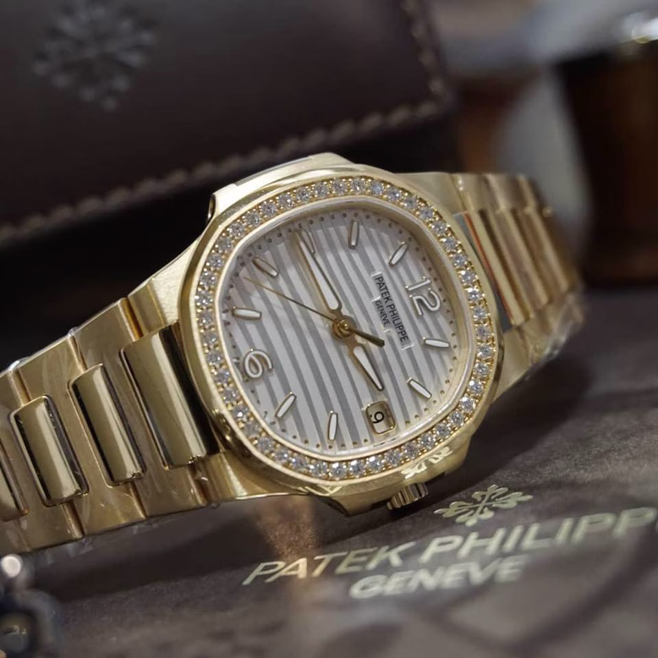 Patek Philippe 7010/1R-011