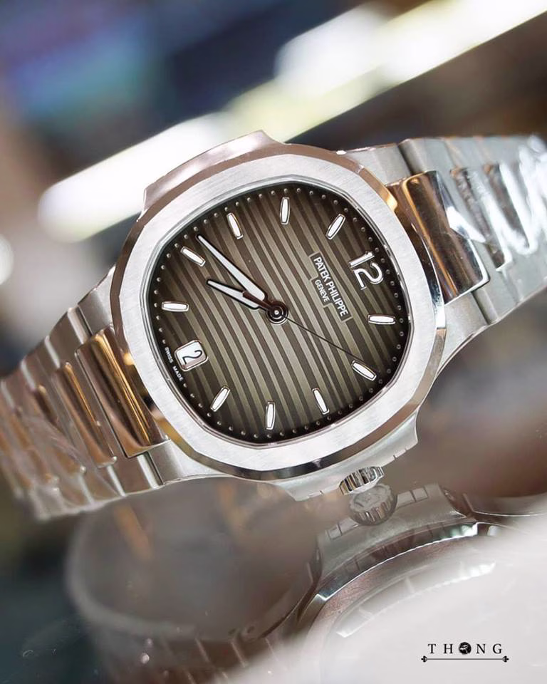 Patek Philippe 7118/1A-011