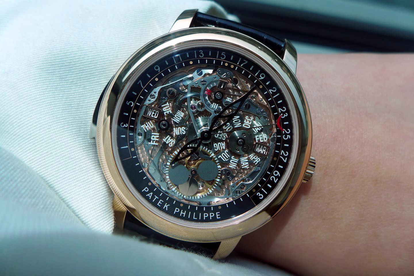 Patek Philippe 5304r-001 - Image 2