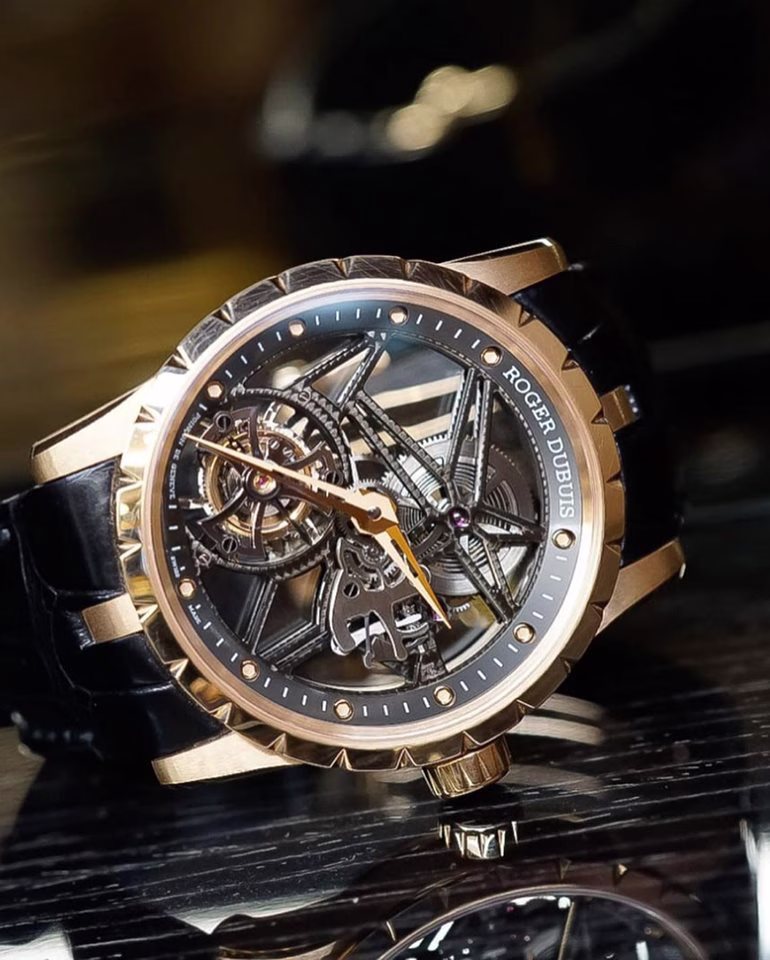 Roger Dubuis Excalibur Skeleton Flying Tourbillon - Image 3