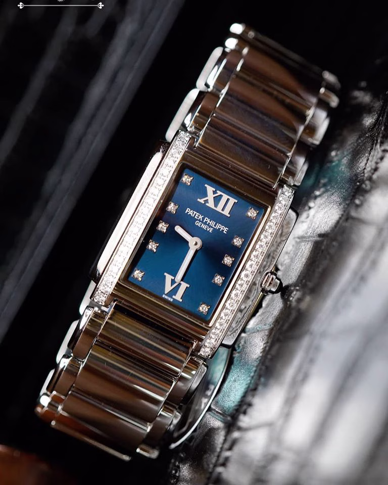Patek Philippe 4910/10a-012
