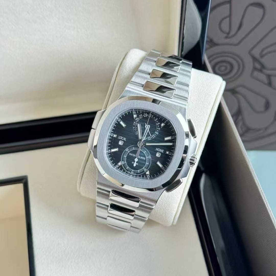 Patek Philippe Nautilus Ref. 5990/1A-011