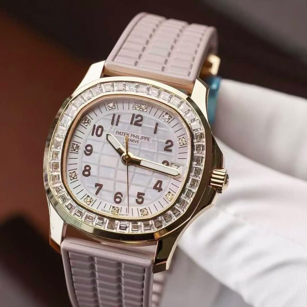 Patek Philippe Aquanaut 5072R-001