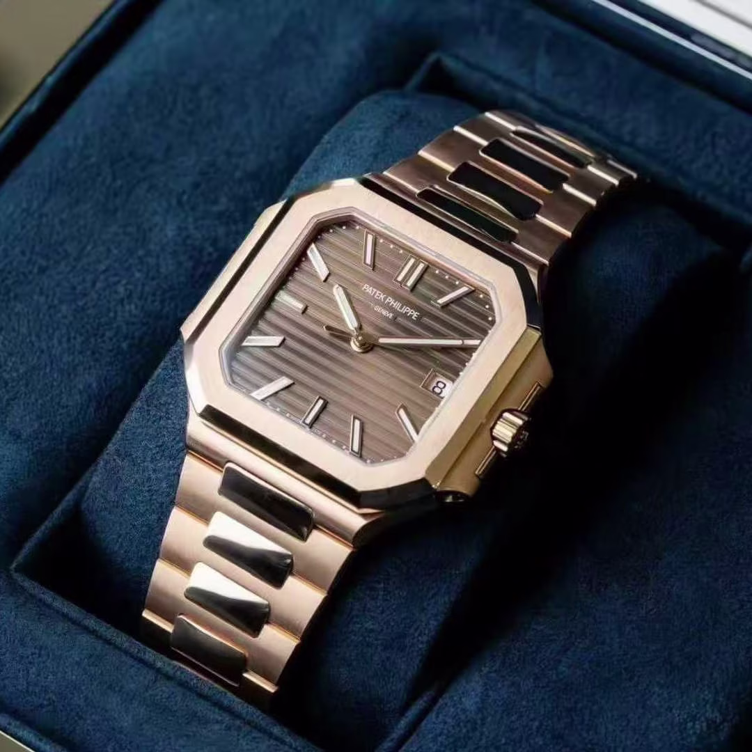 Patek Philippe Cubitus Ref. 7128/1R-001