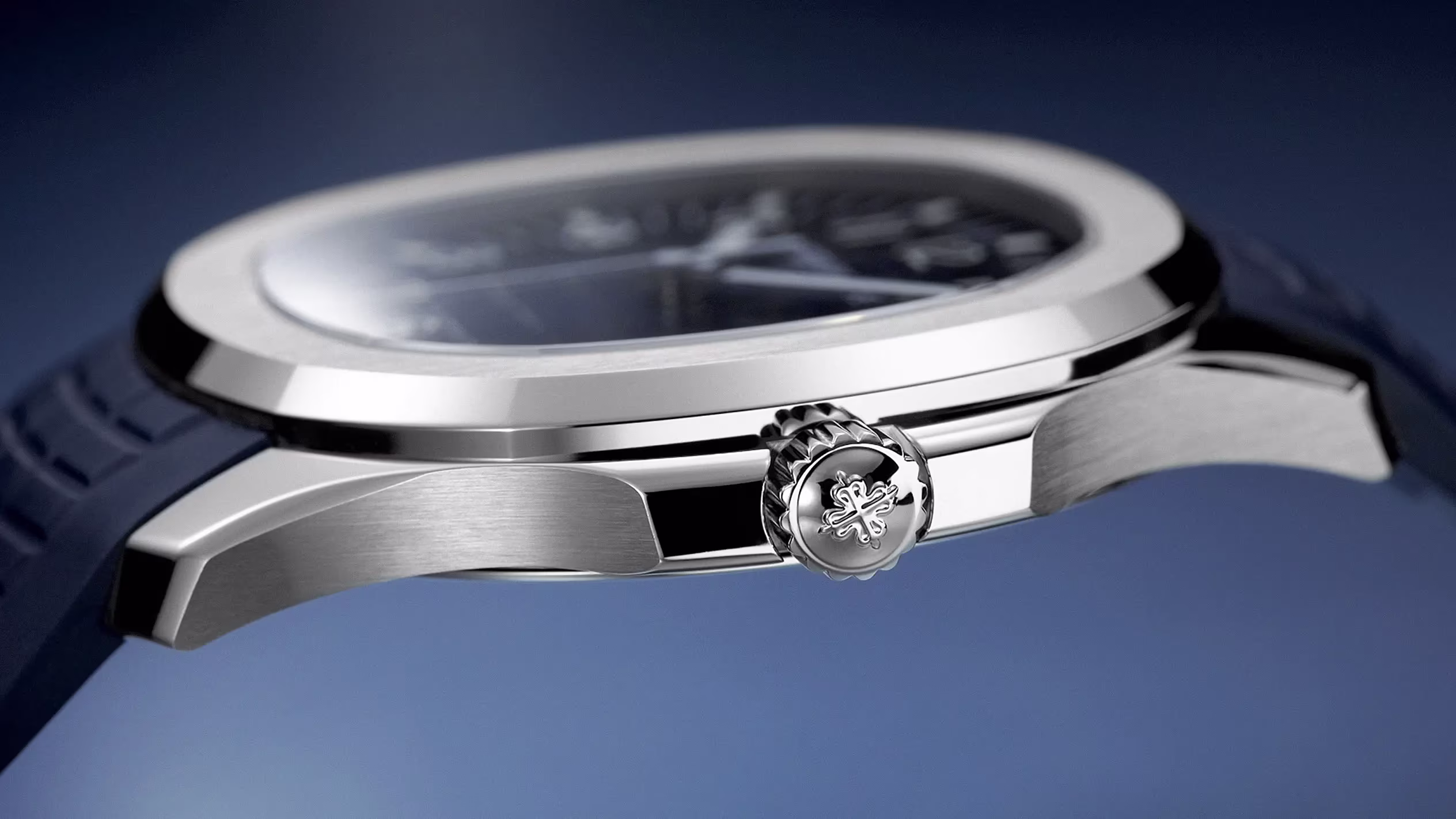 Patek Philippe Aquanaut "Jumbo" 5168G-001 Sunburst Blue - Image 14