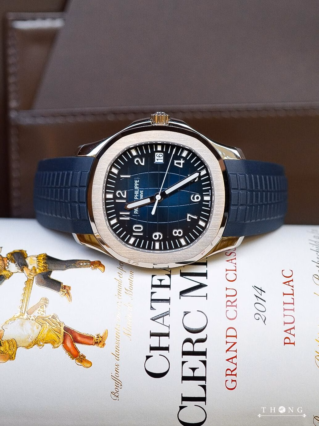 Patek Philippe Aquanaut "Jumbo" 5168G-001 Sunburst Blue - Image 7