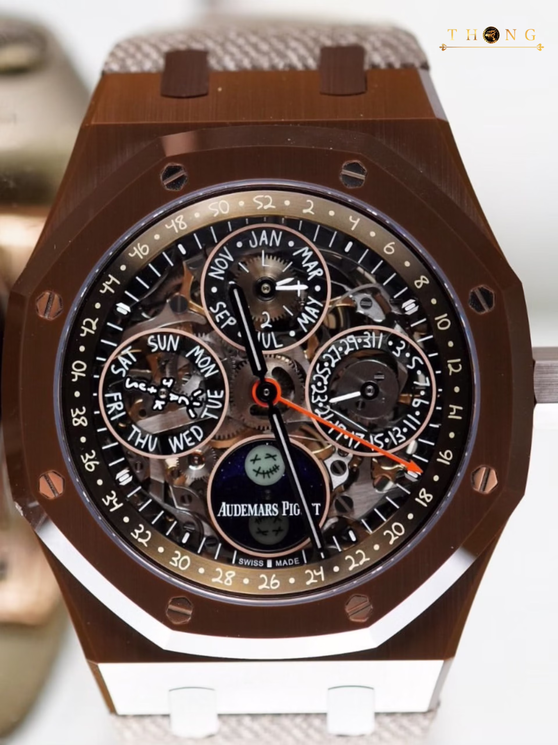 Dial Close in Details Travis Scott Zoom in Details THONG PATEK AP Royal Oak 26585CM.OO.D301VE.01 Cactus Jack Travis
