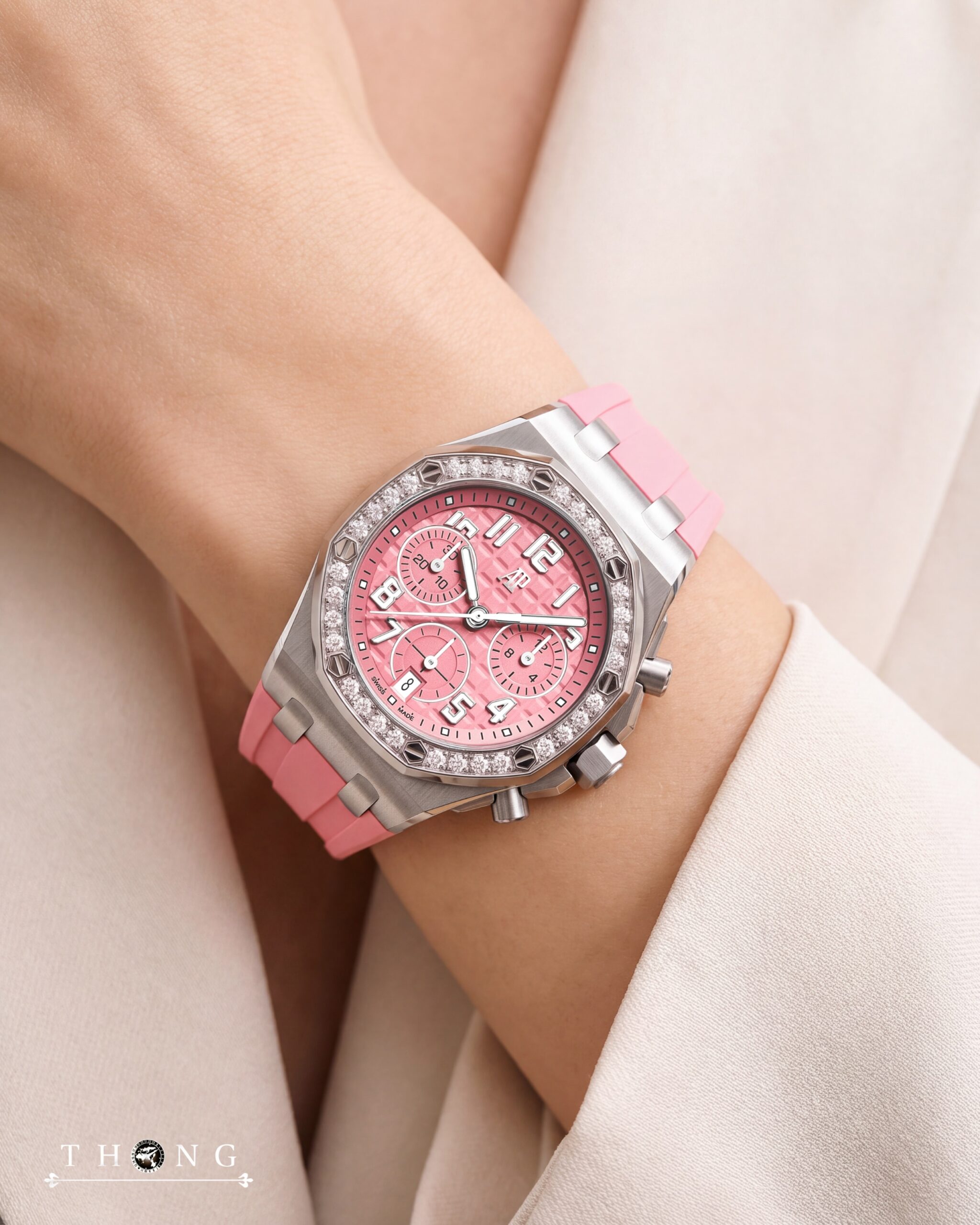 AP On Wrist Audemars Piguet Royal Oak OffShore 26430IS.ZZ.A514CA.01-B PINK THONG, Luxury watches in Bangkok Thailand