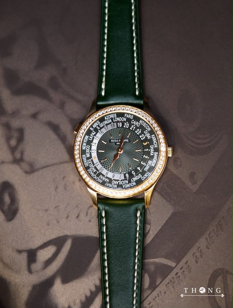 Patek Philippe Complications World Time 36 7130R-014 Olive Green - Image 3