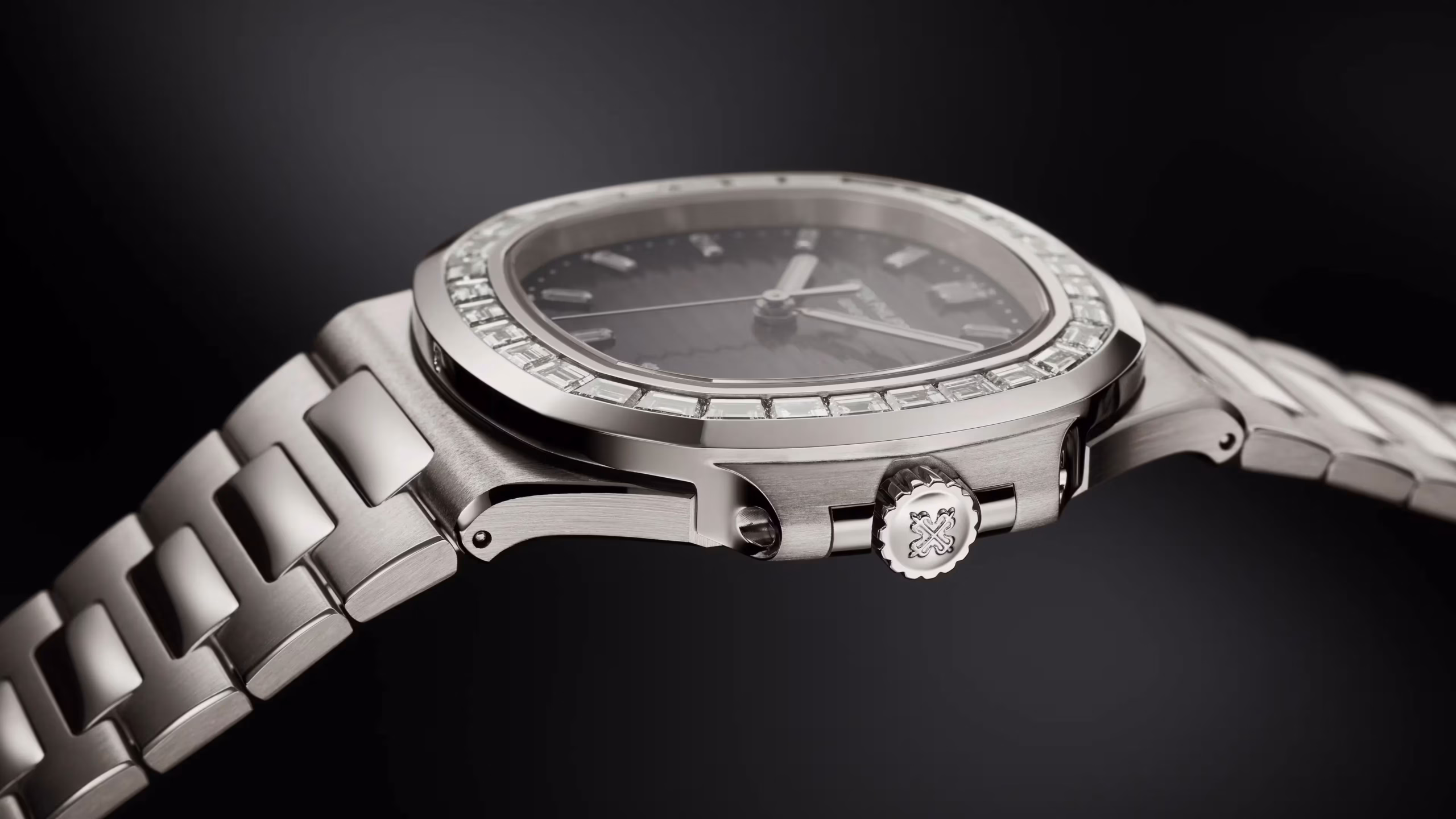 Patek Philippe Nautilus Joaillerie 5711/110P-001 Platinum Diamond-Set - Image 8