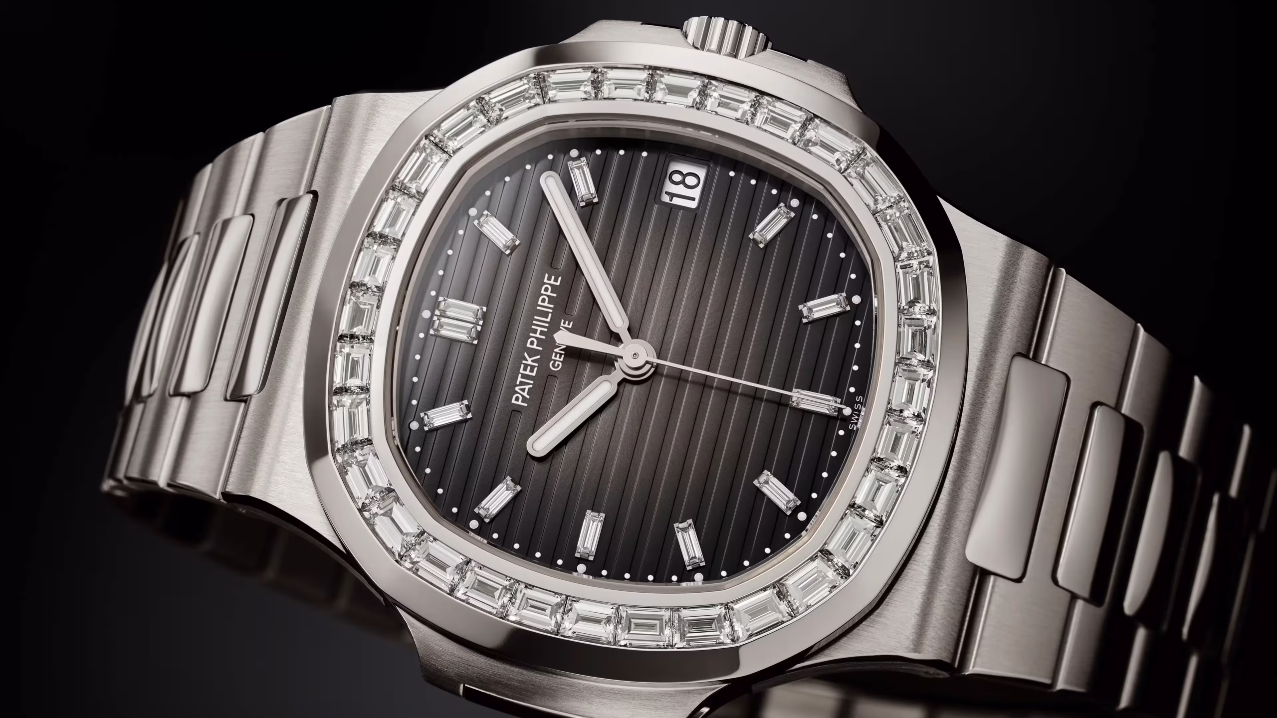 Patek Philippe 5711/110P-001 Sunburst Charcoal Gray Black-Gradient Dial