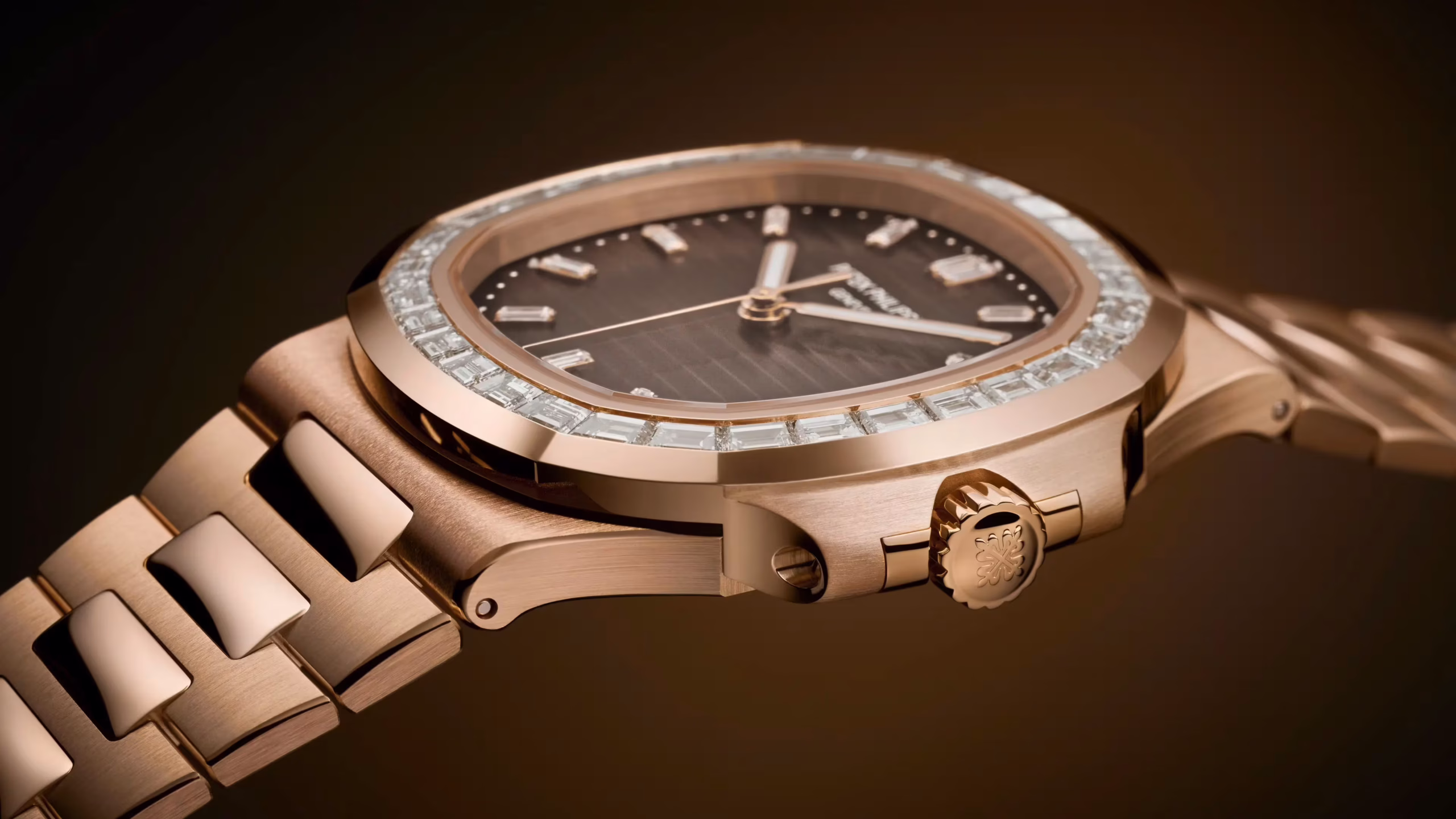 Patek Philippe Nautilus 5723/1R-010 Sunburst Brown New 2026