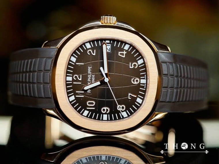 Patek Philippe Aquanaut 5167R-001 Sunburst Brown - Image 3