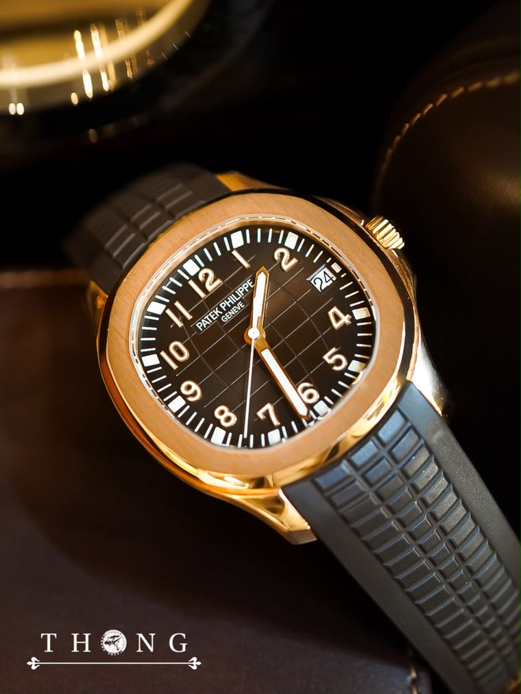 Patek Philippe Aquanaut 5167R-001 Sunburst Brown - Image 2