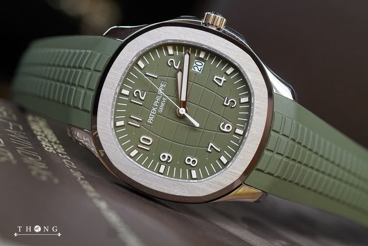 Patek Philippe Aquanaut "Jumbo" 5168G-010 Khaki Green - Image 4